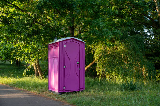 Best Porta potty delivery and setup  in Pompton Plains, NJ